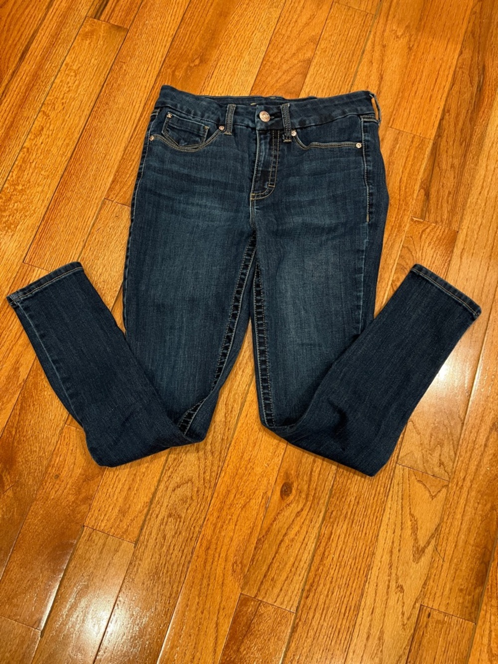 Seven7 Dark Indigo Skinny Jeans size 6
